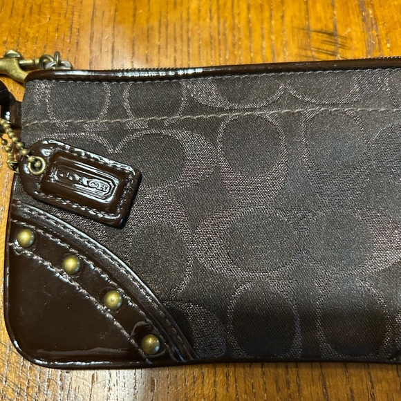 Coach Signature C Elegant Brown Wristlet with Gold Studs EUC! - Picture 5 of 12